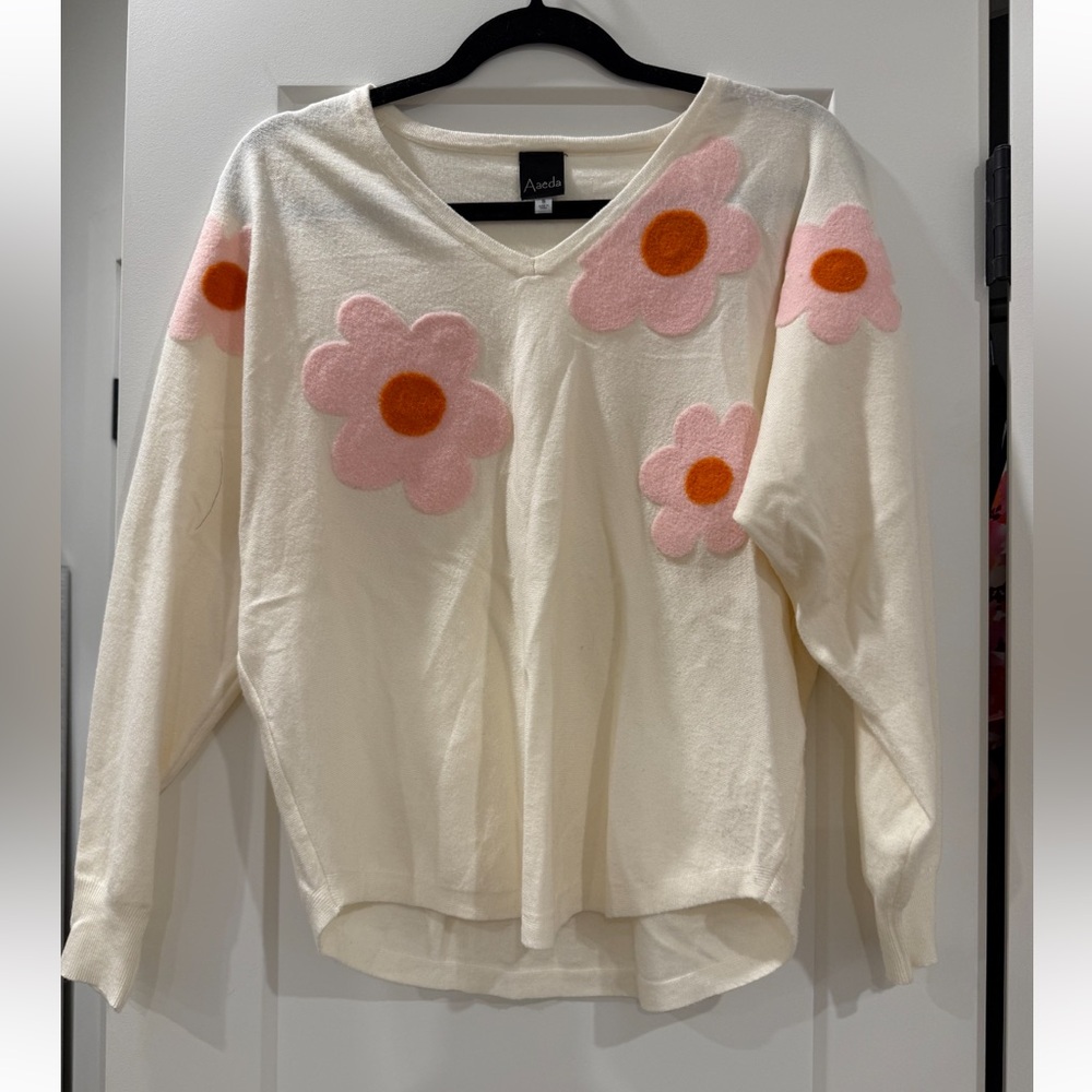 Aaeda V-Neck Sweater with Pink & Orange Flowers